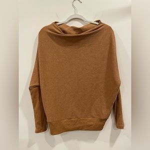 VICI Camel Straight Neck Tight Sleeve Sweater Size XS